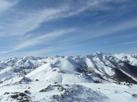 Cumbres babianas y asturianas que aspiran a alta montaña.